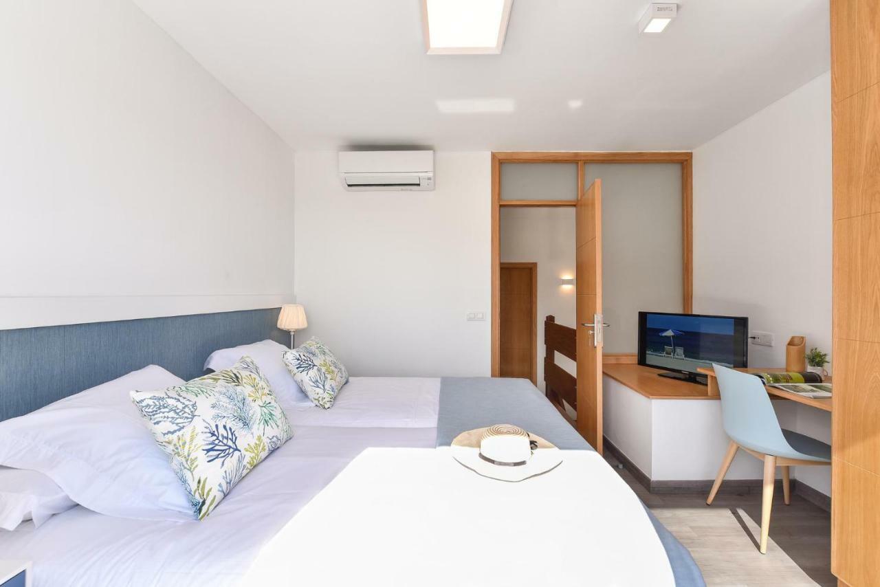 Beachfront Suites Morea Puerto Rico By Villagrancanaria Екстер'єр фото